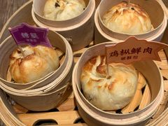 烤千层破酥包-云海肴云南菜(浦江欢乐颂店)