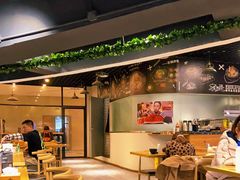-吴草鸡爪오초닭발韩食堂(融恒盈嘉中心店)