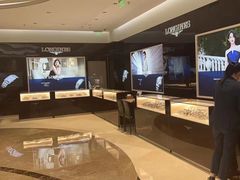 -亨吉利世界名表中心(华润万象城店)