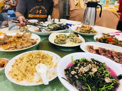 -鹏城人家海鲜酒家·23年老字号(较场尾店)