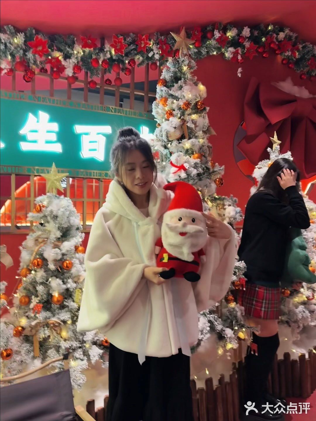 圣诞浓度100%｜免fei拍照，每天下雪❄️