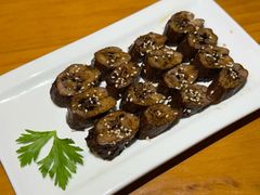 卤鸭脖-莲餐厅·湖北菜·潜江小龙虾店(愚园路店)