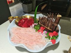 -老房老舍重庆火锅(假日城市店)