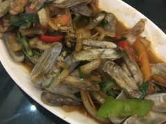 -覃记海鲜美食餐厅