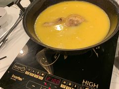 -鲜入围煮花胶鸡海鲜火锅