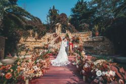 -花轿喜屋婚礼策划