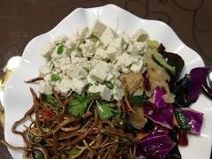 -李春秋驴肉火烧总店