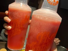 西瓜汁-胖哥俩肉蟹煲(湖滨银泰in77店)