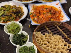 -王村姑老土炕莜面村(张北店)