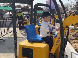 -季高兔窝窝亲子园(上海薰衣草公园店)