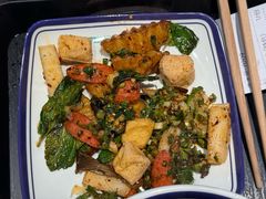 -云阿蛮云南生烫牛肉米线(奉贤路店)