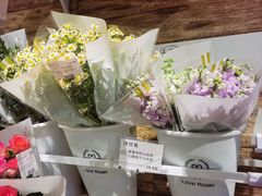 -七鲜超市(瑞虹天地太阳宫店)