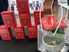 -宁波宝信宝马4S店(江北日湖店)