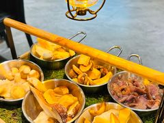 -一朵菌·野生菌探索家火锅(南亚店)
