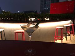 -池畔酒吧 WET Bar