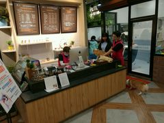 -宠小格时尚宠物生活馆(唐镇店)