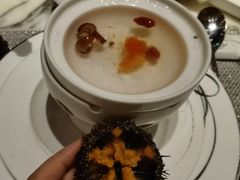 -雍和会海鲜姿造自助(湖东路店)