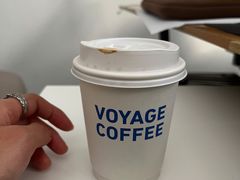 拿铁-VOYAGE COFFEE 咖啡烘焙工坊店(798艺术区店)