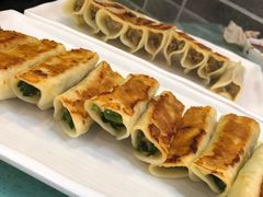 虾肉锅贴-众口斋锅贴(银泰城店)