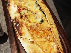 四季皮塔饼-Efes Turkish & Mediterranean Cuisine 艾菲斯餐厅(陆家嘴店)