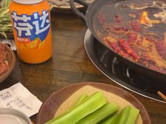 -黄潇洒老火锅(九眼桥宏济巷店)
