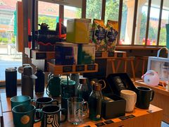 -星巴克(长沙友阿奥特莱斯店)