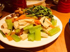 -清风园肘子馆(万家大激店)