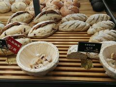 -焙丽拾光(麦凯乐直营店)