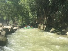 -雅鲁激流探险漂流