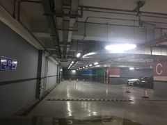 -恒基名人购物中心·停车场
