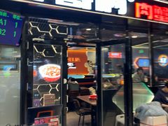 -胖哥俩肉蟹煲(杭州大厦中央广场店)