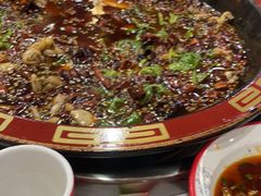 -烧哥美蛙肥肠鱼火锅·十五年社区店