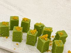 豆瓣酥-梅龙镇酒家(南京西路总店)