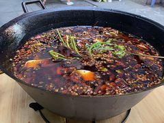 -鸿顺老铁锅美蛙鱼府(解放碑店)