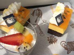 百香果巧克力蛋糕-行者书屋大堂吧 ·下午茶(南京圣和府邸酒店)