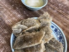 老北京炸灌肠-门框胡同百年卤煮(新街口店)