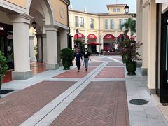 -佛罗伦萨小镇广佛名品奥特莱斯(疏港路店)