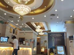 -维也纳酒店(罗湖口岸国贸东门店)