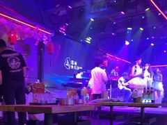 -喜鹊音乐酒馆(西街店)
