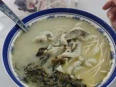 招牌黄鱼面-明呈黄鱼面馆(斜土路店)
