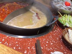 -赵美丽·重庆社区火锅·直营店(火车东站·中豪国际店)