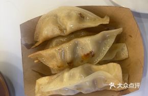 Handmade Fresh Juice Beef Potstickers