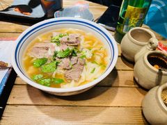 -破瓦寒窑·地摊烤羊排