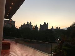 -上海浦东图书馆(总馆)