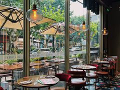 -Brut Eatery Wine Bar & Restaurant (建国东路店)