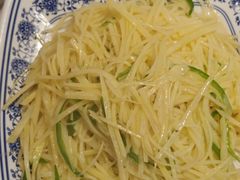 -乡土特色.冷锅鱼.牦牛肉汤锅