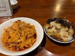 -艳阳天民俗村(公园路店)