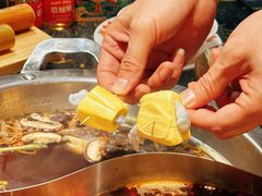 -憨孃孃·重庆老火锅(红山黑金店)