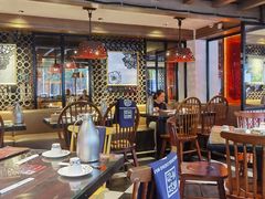 大堂-江边城外烤全鱼(方庄时代购物中心店)