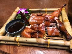 -老滇山寨•云南特色菜•地方菜•民族风情歌舞表演(金碧店)